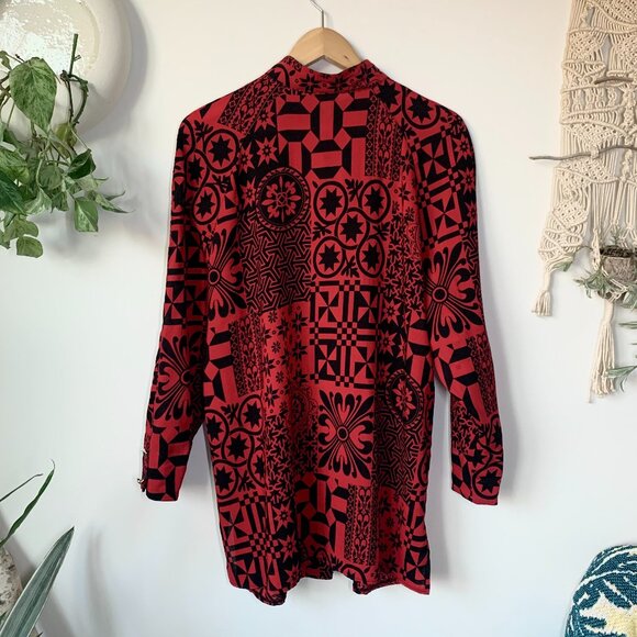 Vintage Modiana Red Black Graphic Pattern Button Up Tunic Dress Shirt Whimsigoth - Picture 5 of 16